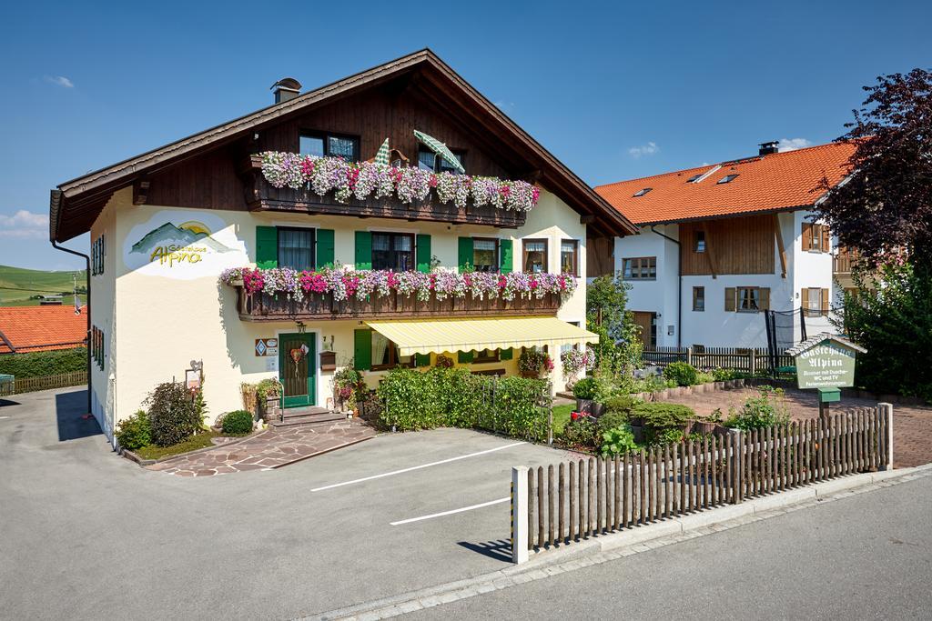 Gaestehaus Alpina Hotel Bad Kohlgrub Eksteriør billede